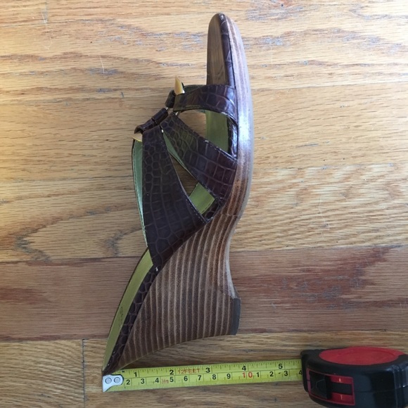 Circa Joan & David Wedges - Picture 6 of 8